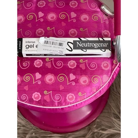 Neutrogena Gel Eye Liner - Picture 1 of 2